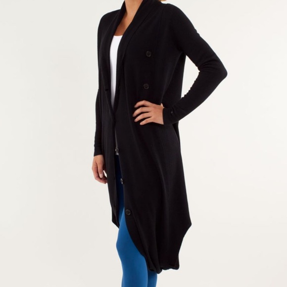 Lululemon Intuition Meditation Sweater Wrap in Black - Picture 2 of 13